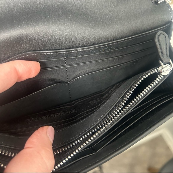 Kate Spade x Disney Minnie Mouse Black Clutch Bag with Chain Strap - Picture 9 of 13